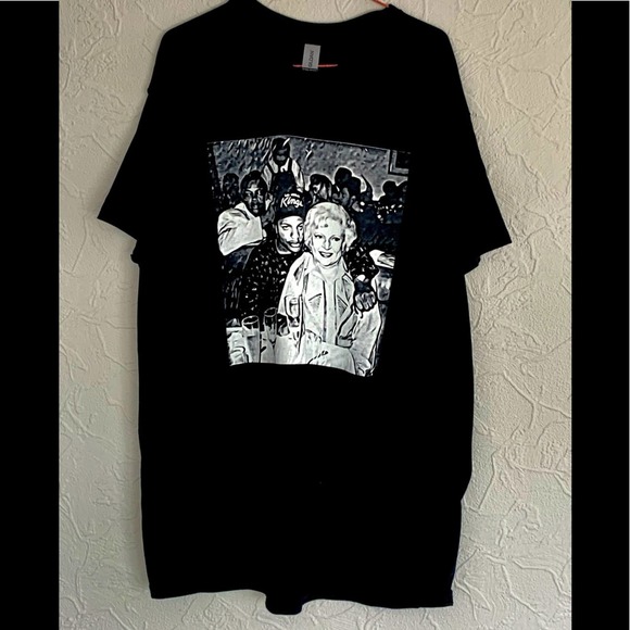 MENS BETTY EASY TV RAP PHOTO MASH STREETWEAR SHIRT SIZE LARGE NEW - Picture 2 of 3